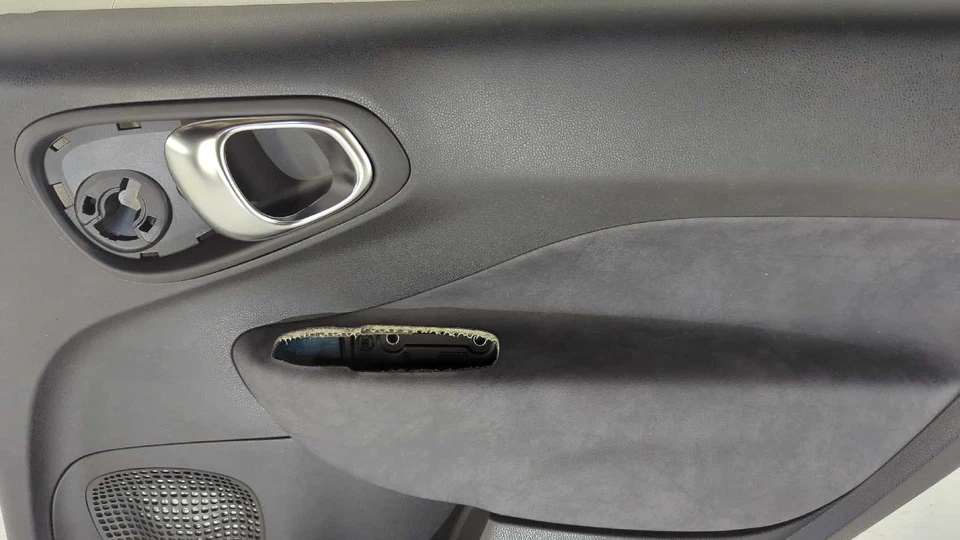 New OEM Genuine Fiat RH Rear Door Trim Panel 2014-2017 500L Black 5RG34MD5AA - Image 4 of 4