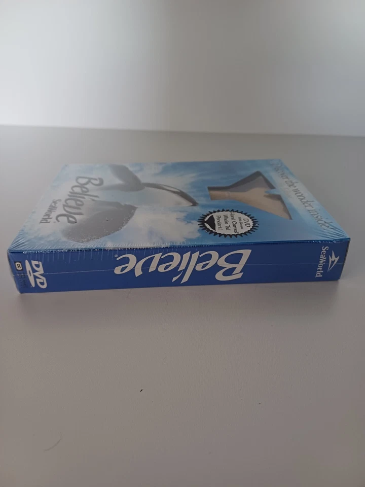 Believe Seaworld Shamu DVD "Fin Edition" Wooden Fin Very Rare Collectable  - Image 3 of 4