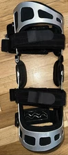 NEW ISO Preferred OA Dual Upright ROM Hinge Knee Brace, Large Right, ISO-KN222R