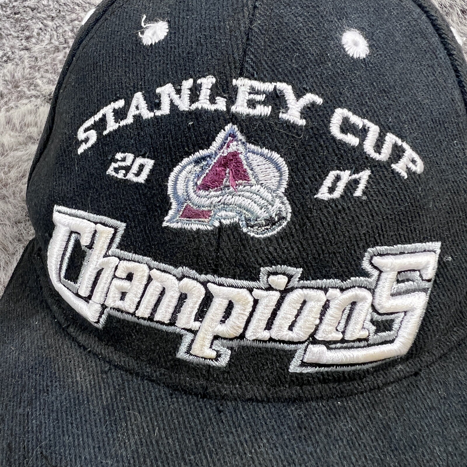 Vintage Colorado Avalanche 2001 Stanley Cup Champions… Gem