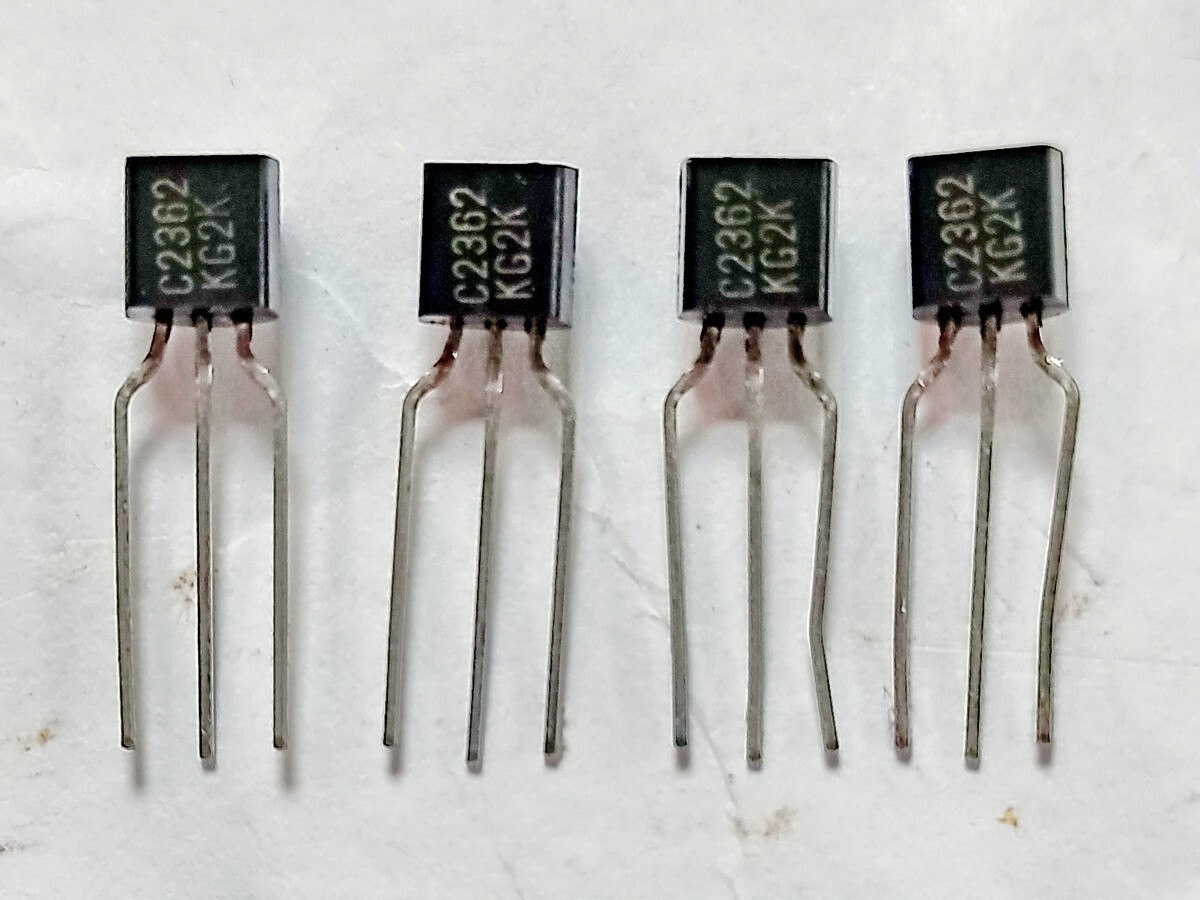 Condensatori Radiali Per Schede Elettroniche Condensatori Elettrolitici 25V 680uF - Pack Da 20 Pezzi, Alluminio, 8x16 Mm, Temperatura 105°C Condensatori 25V 680uF - Foto 6