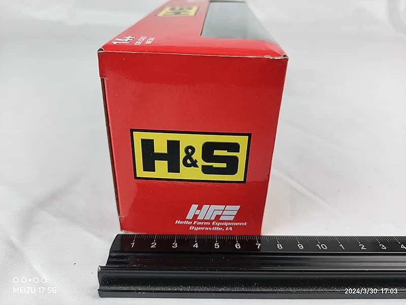 H&S White Peterbilt with Big Dog Forage Box "Helle Farm" 1/64 Scale, NIB - Image 3 of 4