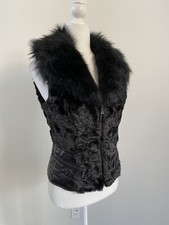Guess Los Angeles Women s Black Sz XS Faux Fur Zip Pockets Vest-Flaws-