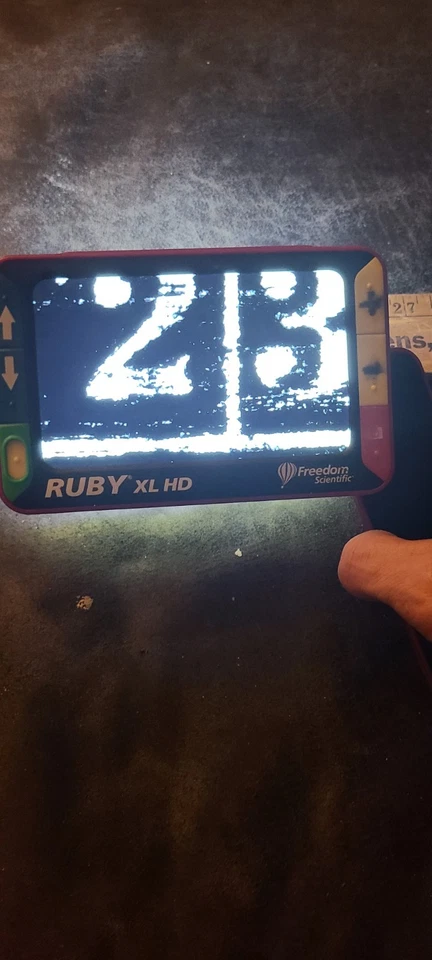 Freedom Scientific Ruby XL HD Lupa de Video Portátil Cable Genérico - Ver Descripción Foto 3 de 4