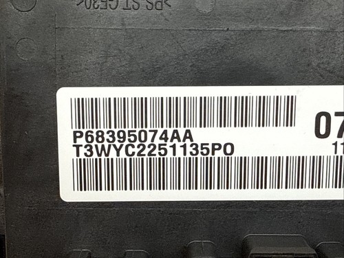 2014-2015 Dodge Durango Jeep Grand Cherokee Transfer Case Module 68395074AA - Picture 2 of 8