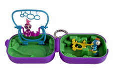 Fingerlings Monkey Toy Playset Playground Keychain World's Coolest - f