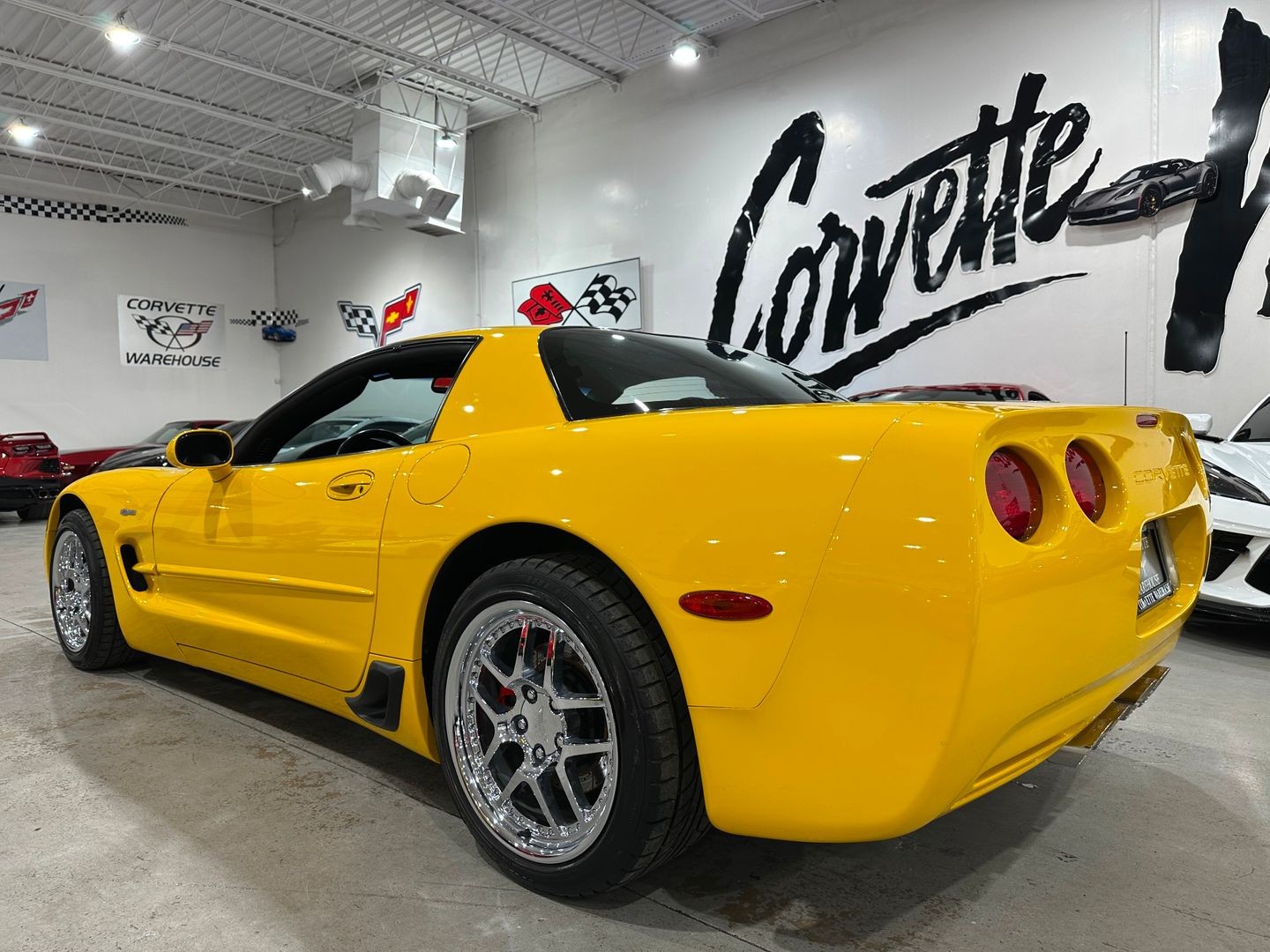 2003 [79U] Millennium Yellow Chevrolet Corvette   | C5 Corvette Photo 5