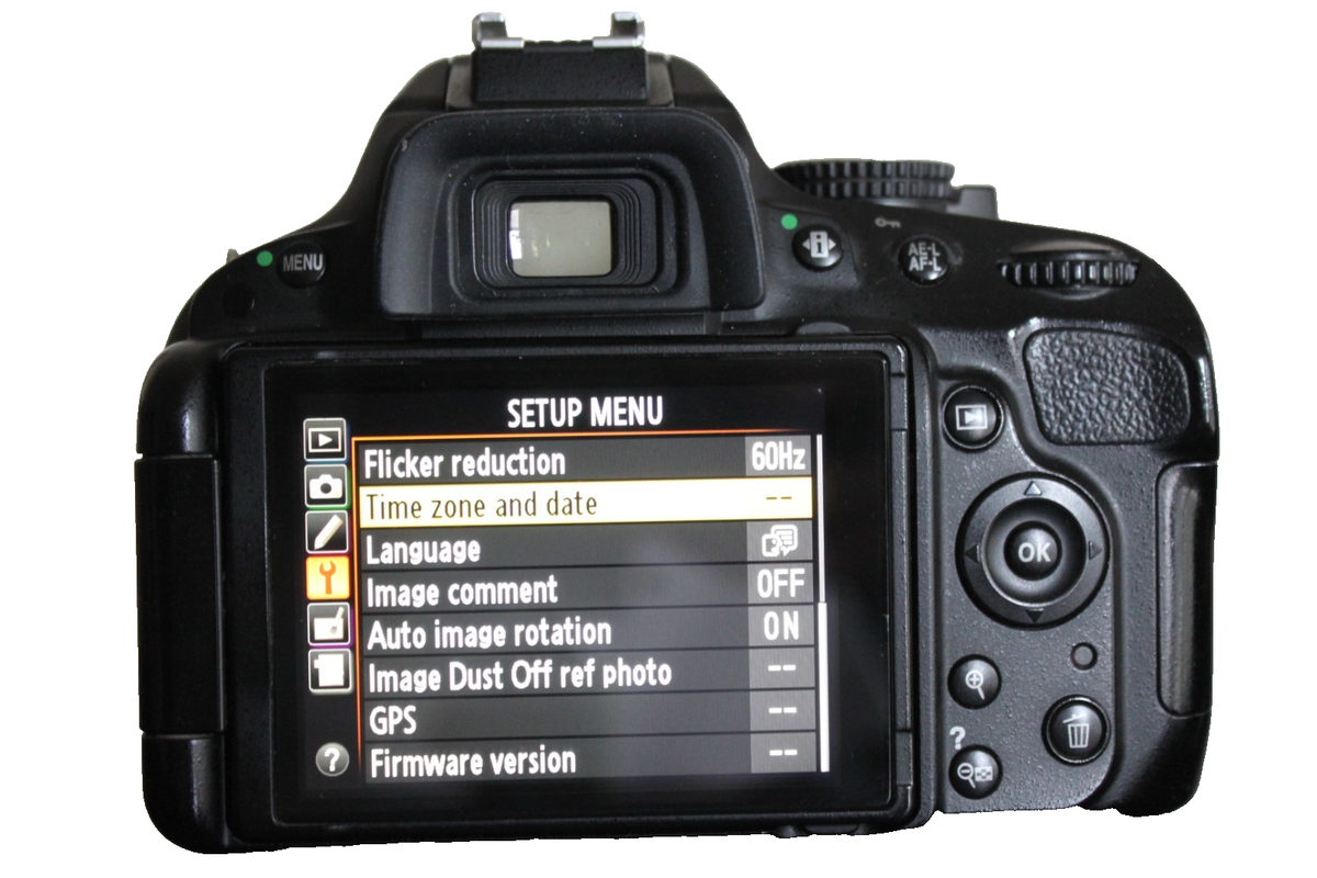 Nikon D5100 16.2MP Digital SLR Camera -Black Kit w/ AF-S DX VR 18