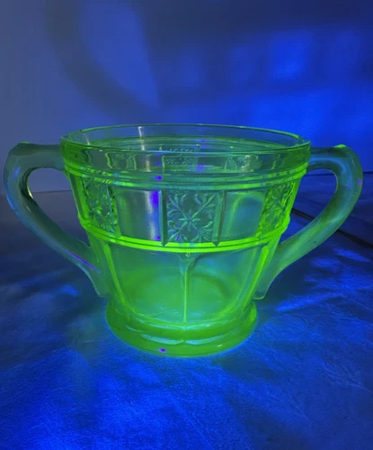 Depression Uranium Sugar Bowl Jeanette Doric Glows