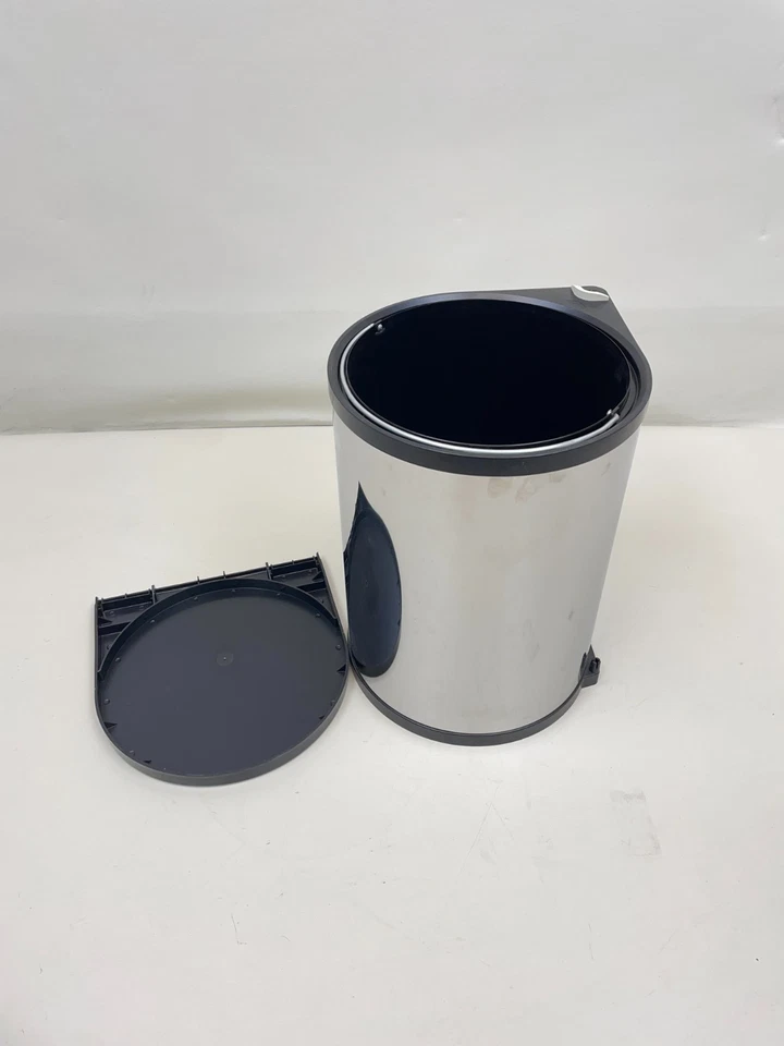 REV A ESTANTE 8-010314-15 ACERO INOXIDABLE 15L PIVOTE DEBAJO DEL FREGADERO CUBO DE BASURA Foto 2 de 4