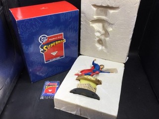 1996 Hallmark Modern Era Superman Statue DC Super Heroes Collection 9” DCU