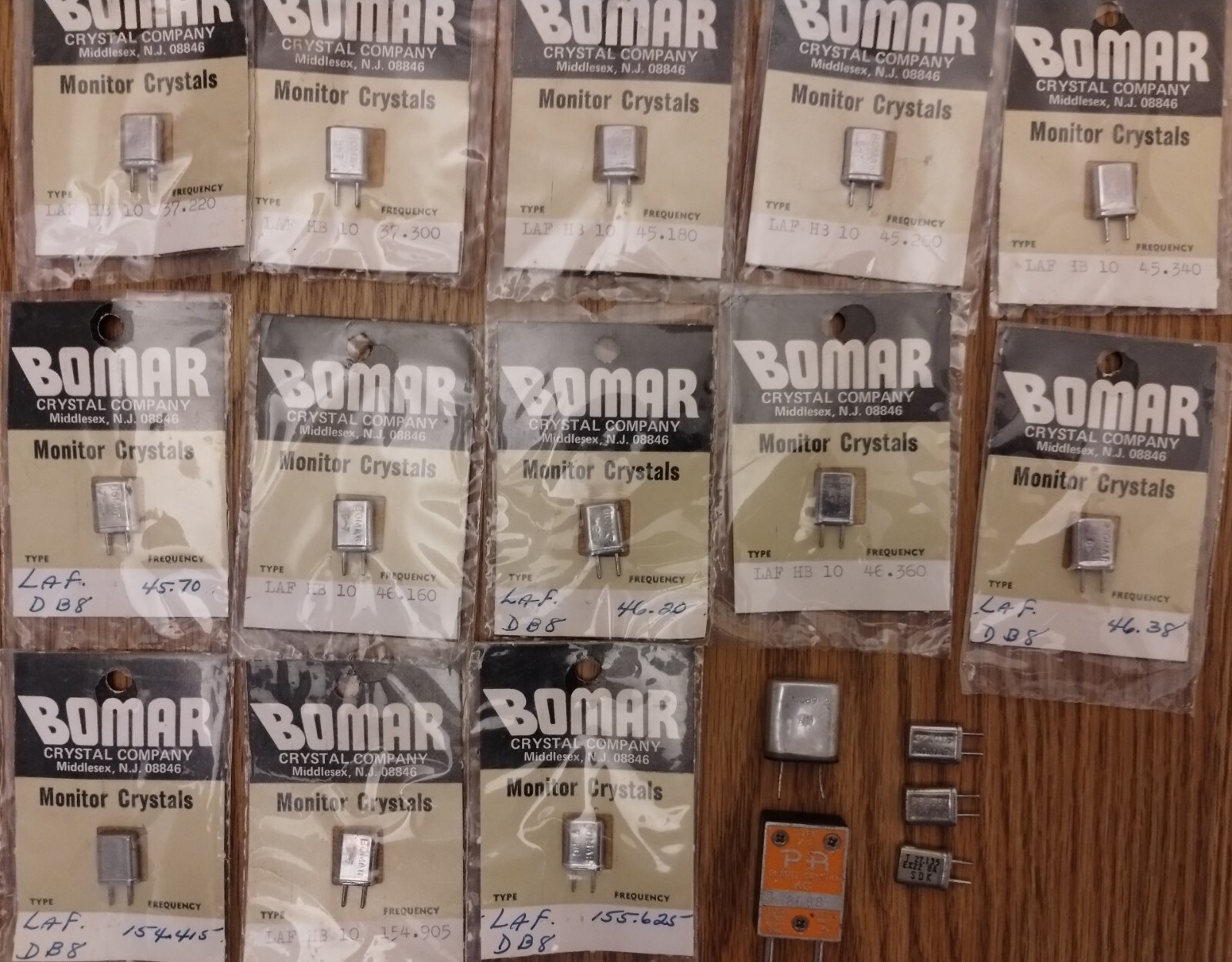 Mixed Lot of 81 Various Vintage Radio Scanner Crystals. Bomar NOS eBay