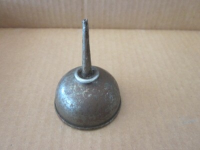 SMALL Thumb Pump Oil Can Oiler -  2 3/4'' TALL  2'' ACROSS THE BOTTOM