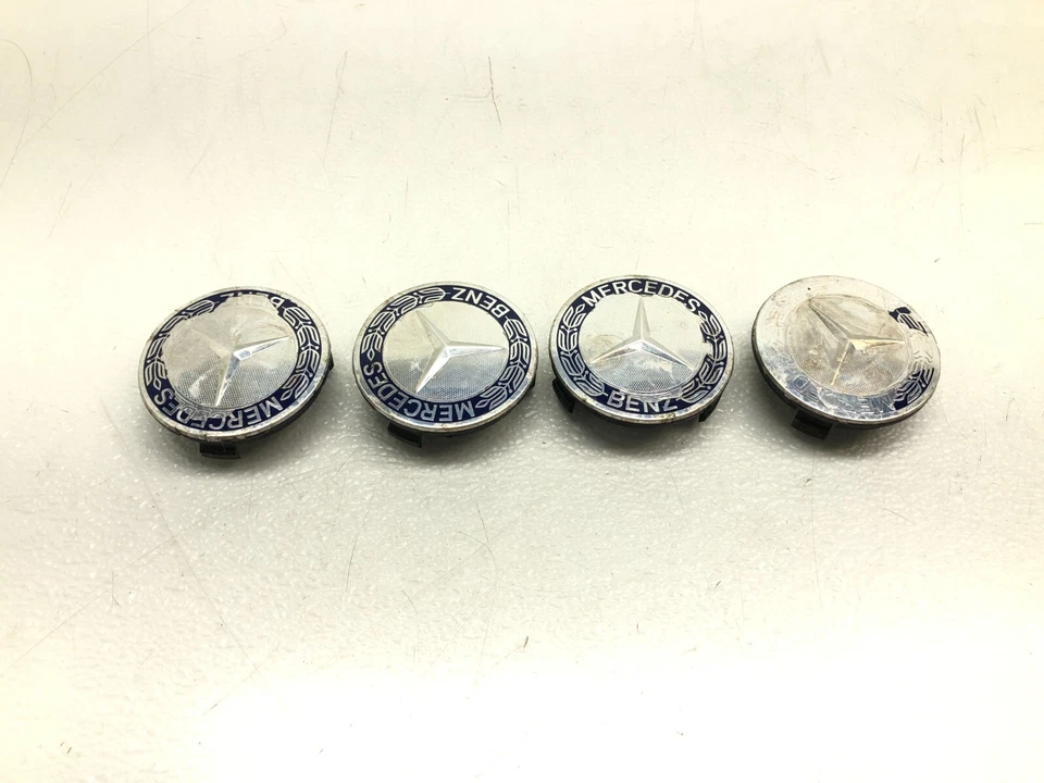 Mercedes Benz E550 2010-2016 emblema tapacubos OEM Foto 2 de 4