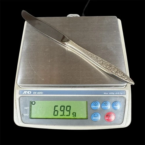 Wallace Sterling "Spanish Lace" Dinner/Butter Knife - 69.9 Grams