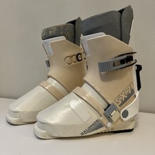 Women?s Vintage SX71 UK 10.5 Salomon Ski Boots Peach/Cream Retro Vintage 1980s
