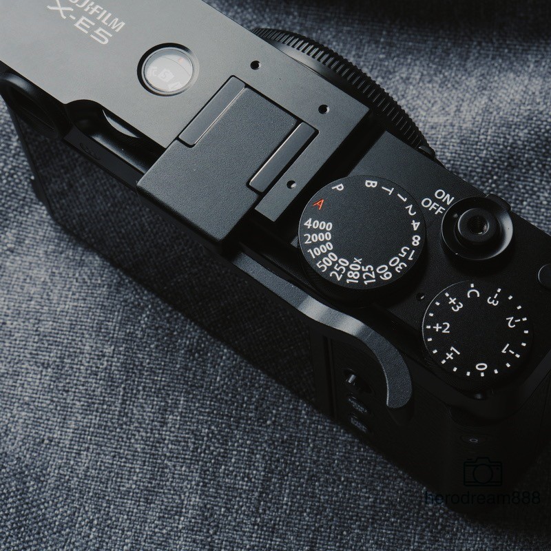 Hot Shoe Thumb Up Grip for Fujifilm XE5 X-E5 Camera Support