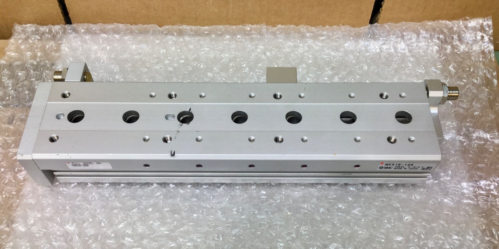 SMC MXS16-125A PNEUMATIC GUIDED CYLINDER SLIDE 16MM BORE 125MM STROKE NEW NO BOX