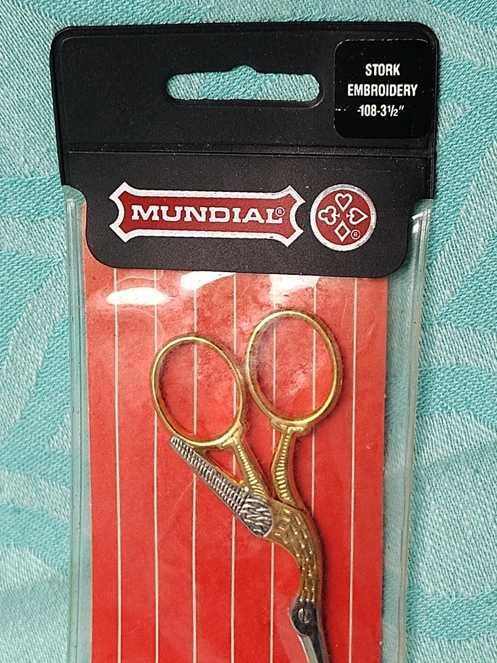 New Vintage Mundial Stork Embroidery Scissors 108 3 1/2" Gold & Silver Tone - Image 2 of 4