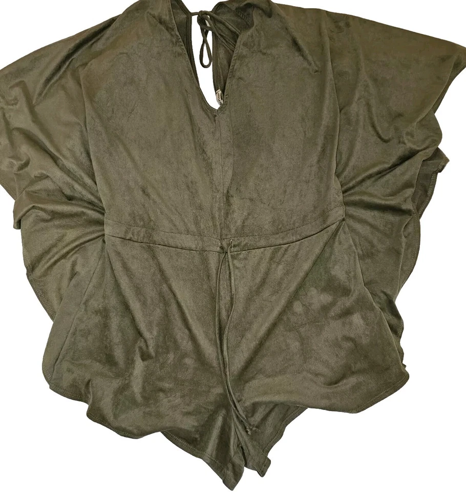 Pantalones Cortos Charolette Russe Mameluco HECHOS EN EE. UU. Talla L Foto 3 de 3