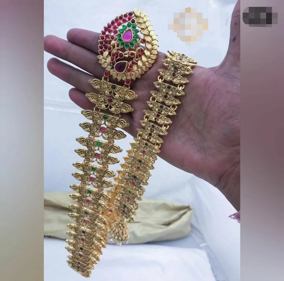 Conjunto de joyas Maggam Jada Bila accesorios para el cabello estilo Bollywood chapado en oro indio Foto 3 de 4