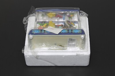 Finding Nemo Musical Snow Globe ''Tiny Bubbles'' Aquarium  - New in Open Box