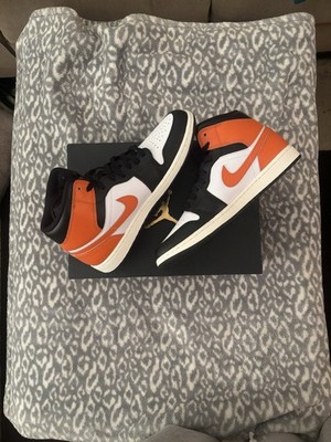 Never Worn | Jordan 1 Mid Black Toe Starfish | Size 9.5