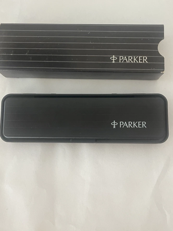 Juego de bolígrafos y lápices Parker Classic rosa té rosa y plata Foto 2 de 4