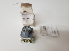 UNUSED - Allen-Bradley 800T-J2KE7B Ser. T Selector Switch