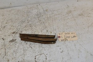 2007 Yamaha Grizzly 400 IRS Left Floor Support Bracket 5ND-F7471-01-00