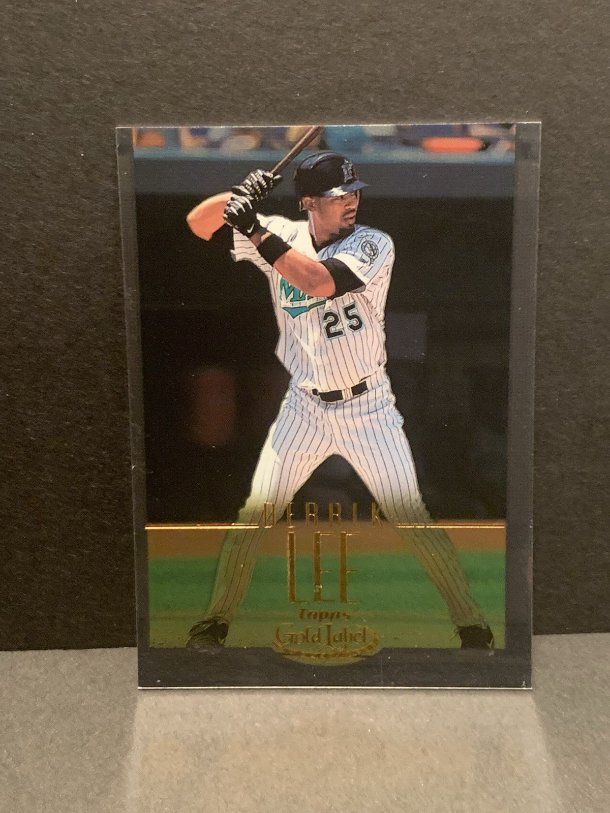 2002 Topps Gold Label Class 1 Gold /500 Derrek Lee #119