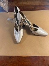 Vintage Stuart Weitzman New York T-Strap Heels Size 7 Ivory Leather 80s 90s