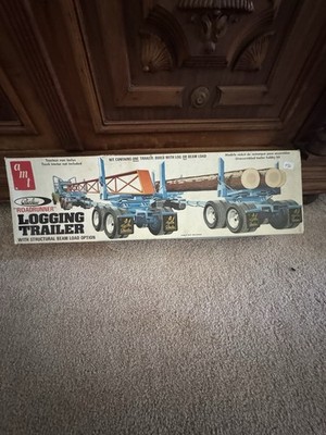 AMT 1103 Peerless ''ROADRUNNER'' Logging Semi Trailer 1/25 Model Kit Open