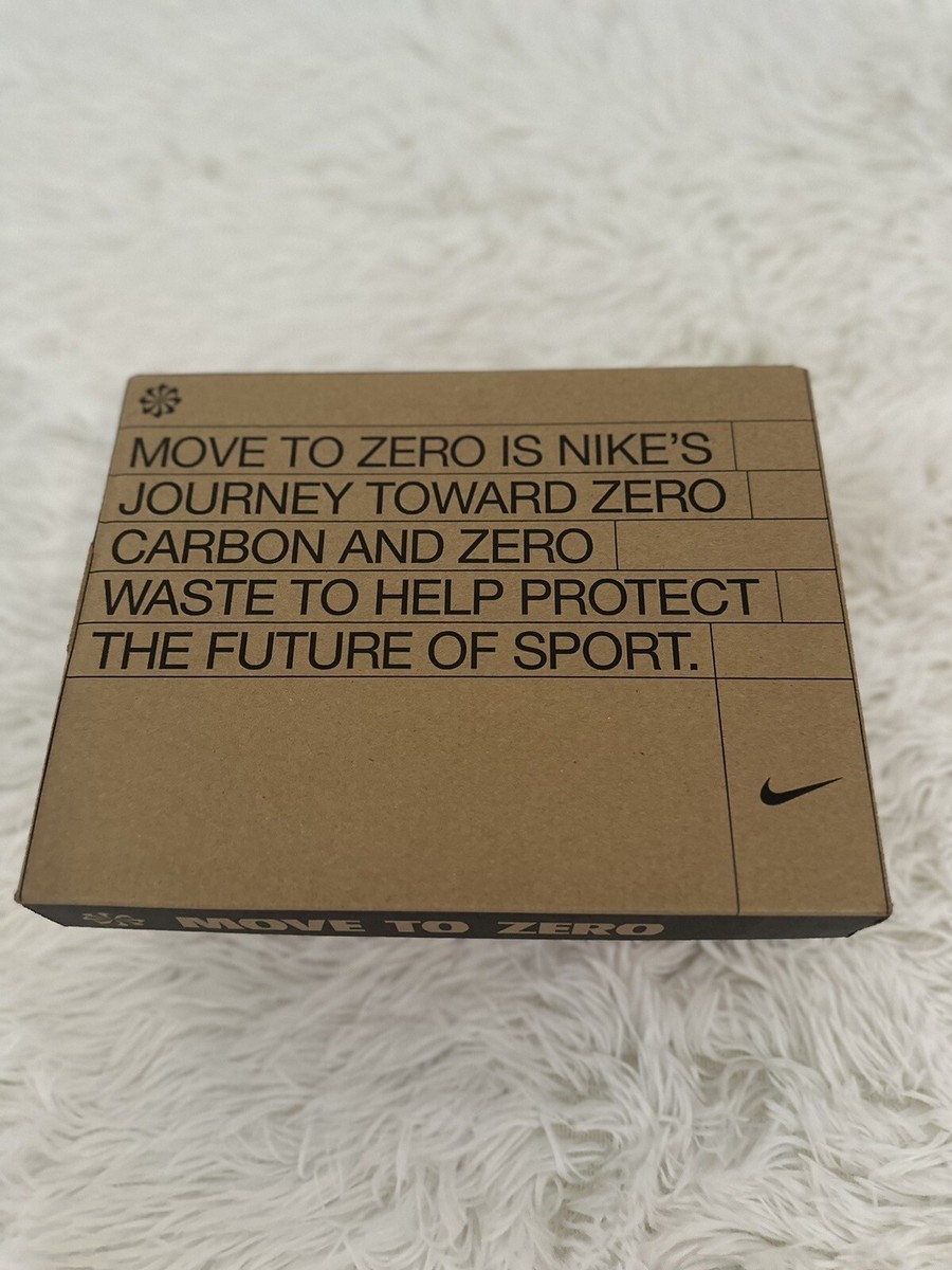 絵本・児童書 NIKE  MOVE TO ZERO Move To Zero - Brian Metcalf