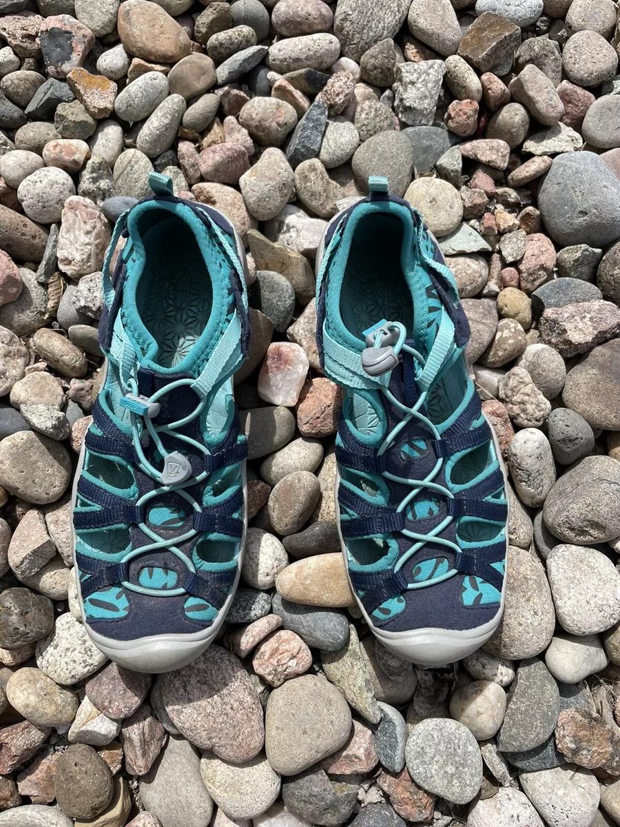 Keen Sandals Shoes Youth Sz 4 Boys Girls Teal blue Yellow Big Kids