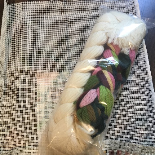 VTG SmyrnaLaine Soudan Belgian Cushion Tapestry/Needlepoint KIT Ds # 15 ROSES - Picture 7 of 9