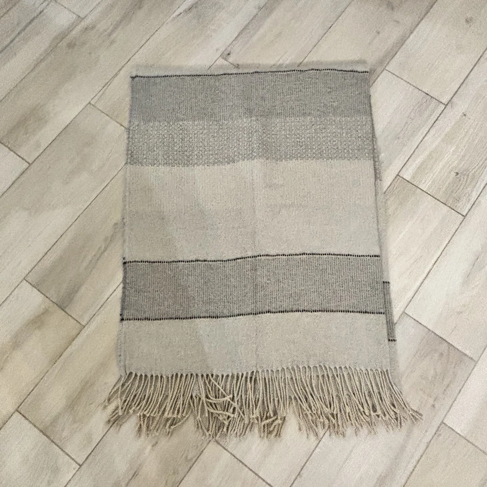 MANIFATTURA LOMBARDA Cobertor Listrado Cinza Malha Mistura de Lã Itália 54” X 68” - Imagem 2 de 4