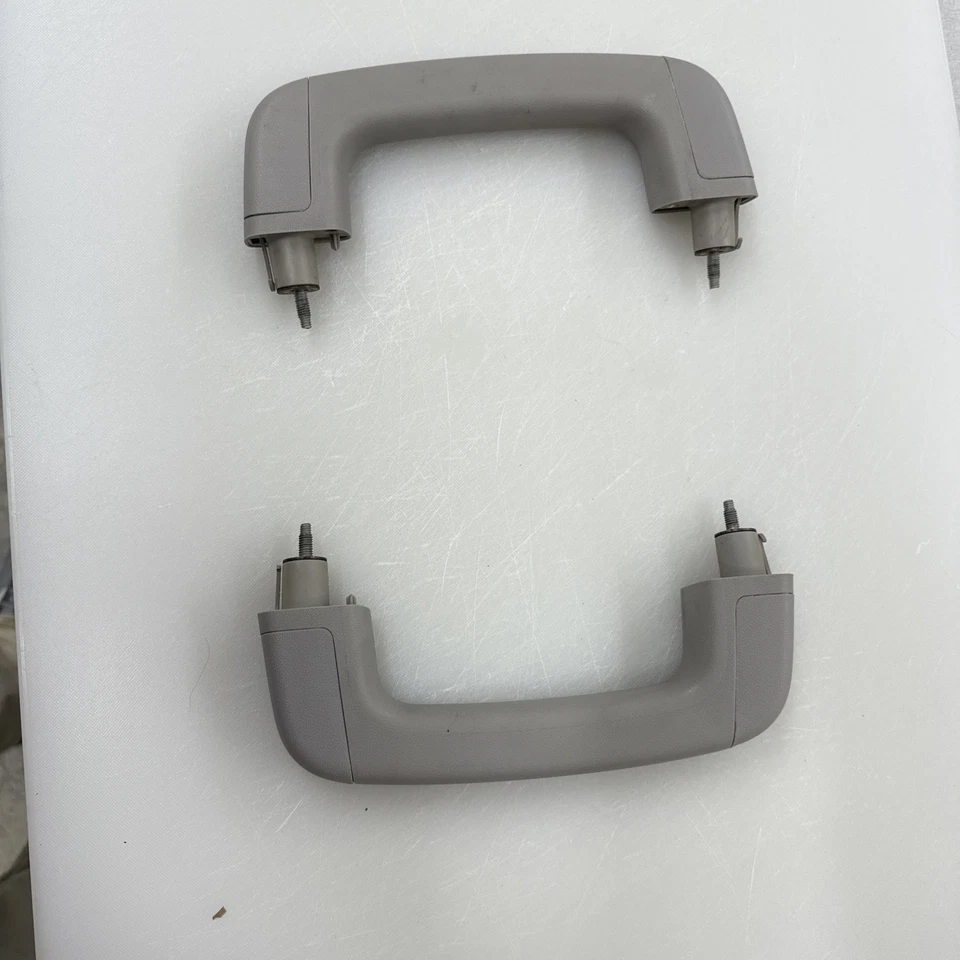 Manija de agarre interior Toyota Tundra 2007-2021 pilar B OEM gris ambos Foto 2 de 4