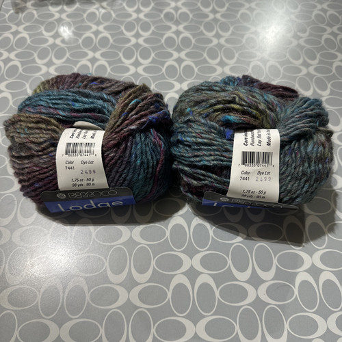 YARN LOT of 2, Berroco Lodge Bulky, Blue And Red Shades, Chunky Yarn