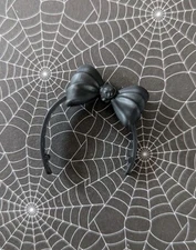 Monster High Buried Secrets Wave 2  Draculaura Headband Pre-owned Mattel 2025