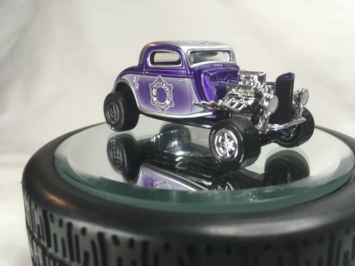 Johnny Lightning 1934 Ford Coupe Crower Cams - with Tin - 1/64th - Picture 2 of 11