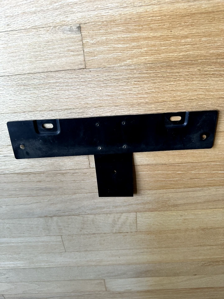 Soporte de matrícula Delorean 1981-83 DeLorean DMC 12 OEM Foto 2 de 2