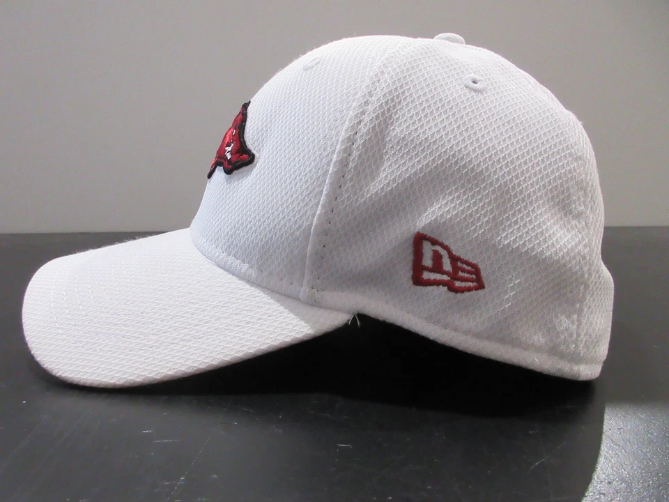 Arkansas Razorbacks Hat Cap Fitted Adult Medium White Red College Football Mens - Image 3 of 4
