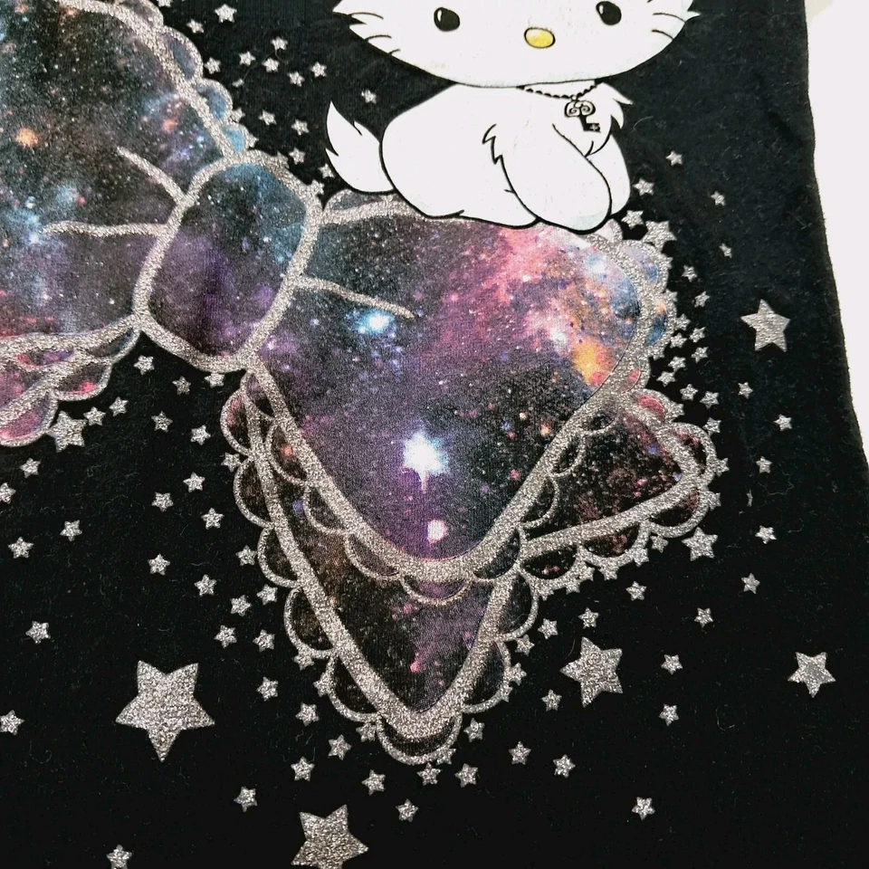 Camisa Rara Hello Charmmy Kitty Sanrio Negra Galaxia Niñas 14/16 XL Mall Goth Xs  Foto 4 de 4
