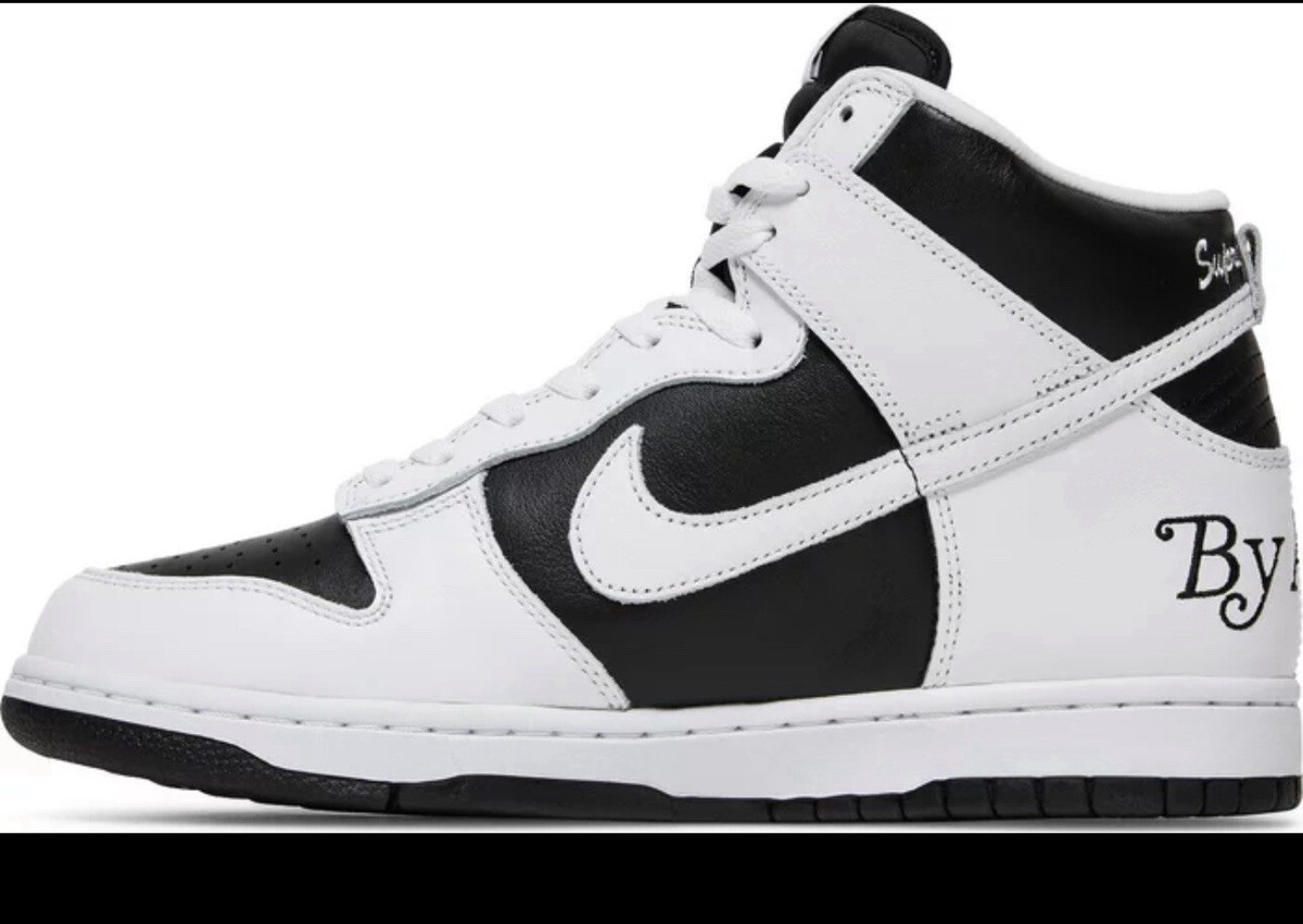 Supreme × Nike SB Dunk High White Black Supreme x Nike SB Dunk 