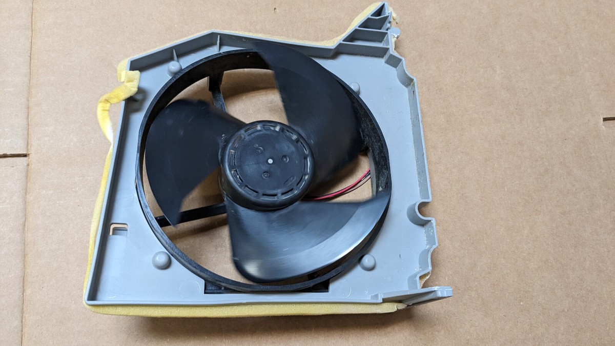 Frigidaire Refrigerator Condenser Fan Assembly 5304525730  