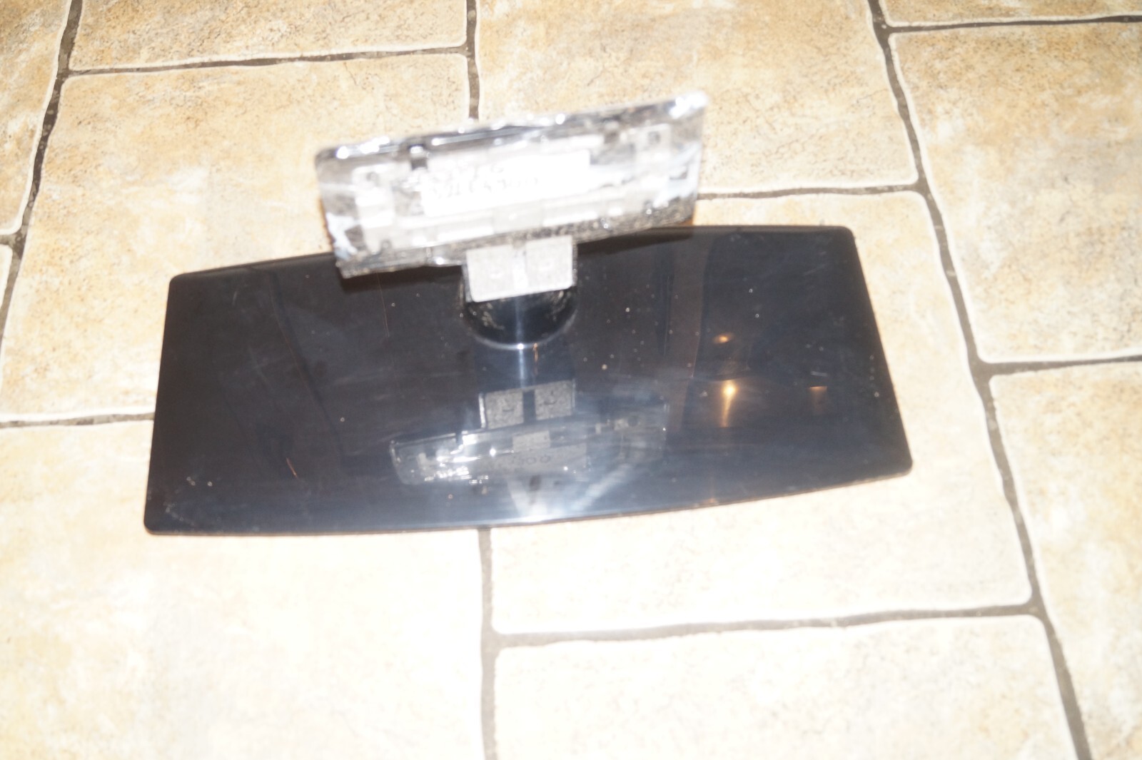 STAND 32LE4900 FOR 32" LG TV TABLETOP PEDESTAL BASE GENUINE WITH SCREWS