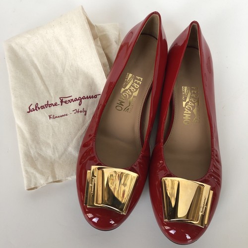 gold leather flat shoes