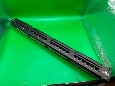 Leviton Cat 5e Flat Universal Patch Panel 24-Port, Cable Management Bar Gigamax