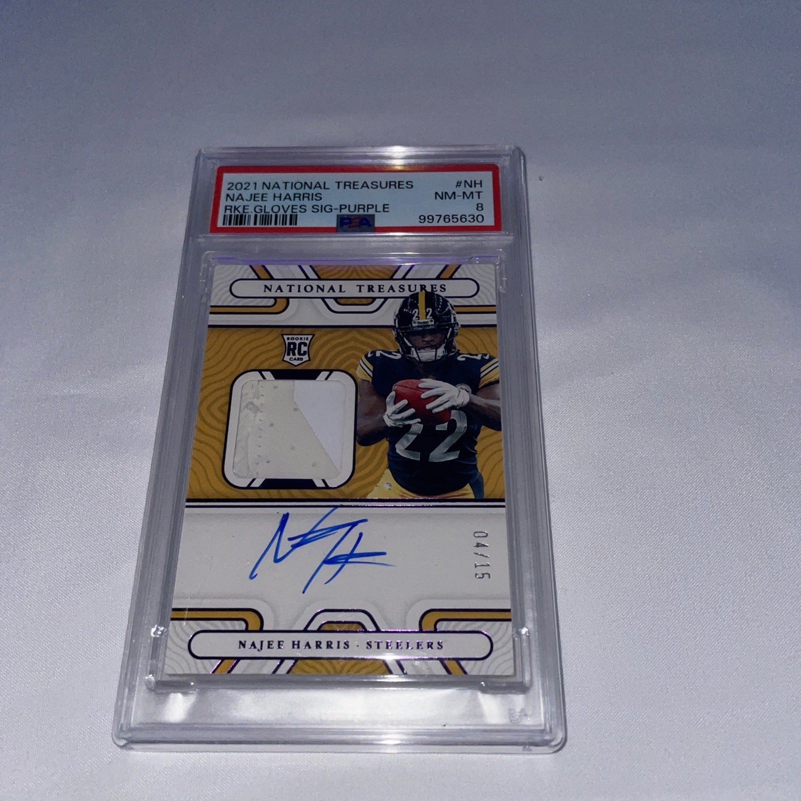 Najee Harris Panini National Treasures Rookie Gloves Signatures #NH Purple